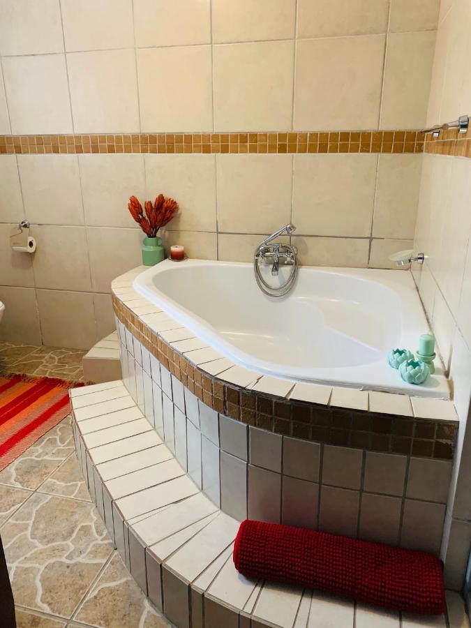 Bed and Breakfast Bokamoso Views Rustenburg Exterior foto