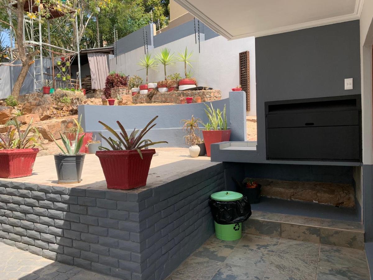 Bed and Breakfast Bokamoso Views Rustenburg Exterior foto